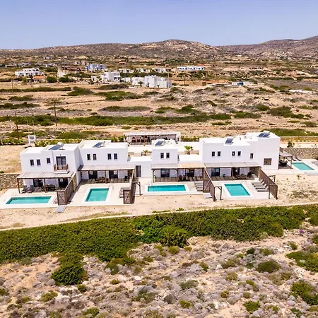 Cato Agro 3, Seafront With Private Pool אפיארטיס