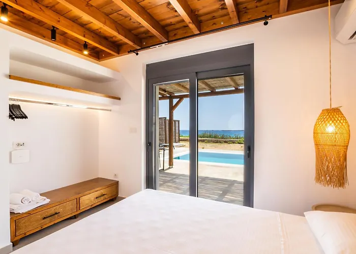 Cato Agro 3, Seafront With Private Pool * Afiartis