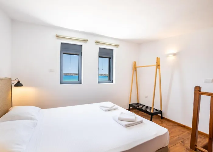 فيلة Cato Agro 3, Seafront With Private Pool *