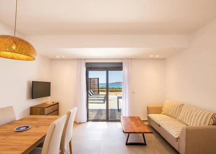 Cato Agro 3, Seafront With Private Pool